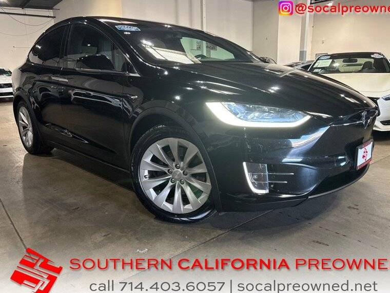 TESLA MODEL X 2018 5YJXCAE20JF123547 image